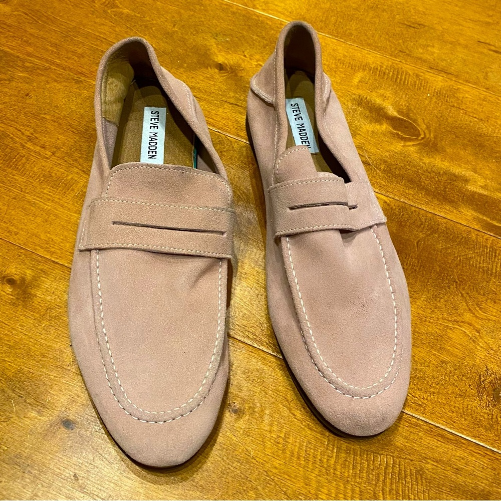 Steve Madden Mens Pink Suede Loafers